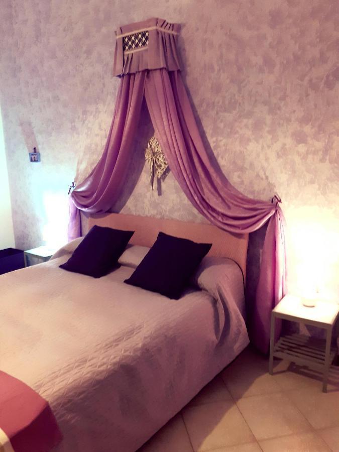 La Maison Des Caprices_ La Spezia _Stazione_5Terre ภายนอก รูปภาพ