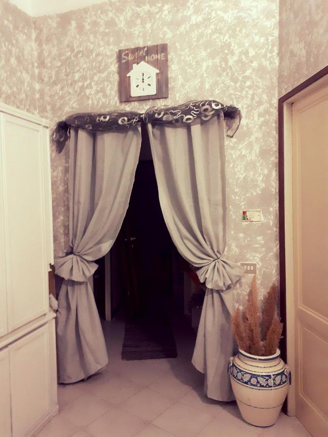 La Maison Des Caprices_ La Spezia _Stazione_5Terre ภายนอก รูปภาพ