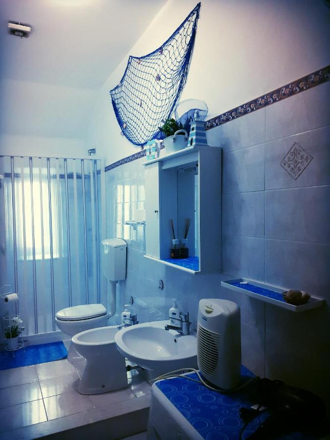 La Maison Des Caprices_ La Spezia _Stazione_5Terre ภายนอก รูปภาพ