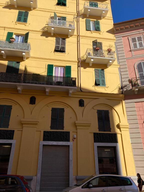 La Maison Des Caprices_ La Spezia _Stazione_5Terre ภายนอก รูปภาพ